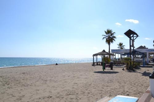 Las Palomas Beach ตอร์เรโมลิโนส ภายนอก รูปภาพ